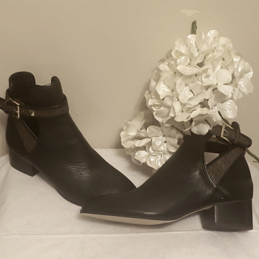 MK FABULOUS SHOE BOOTIES